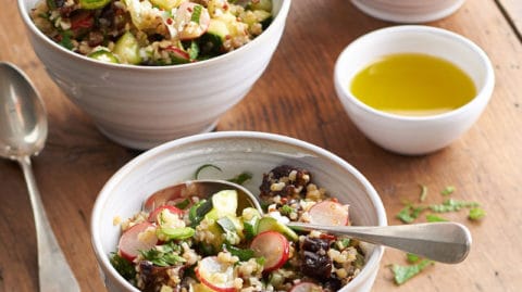 Huiles et olives, taboulé boulgour quinoa radis pruneaux menthe persil