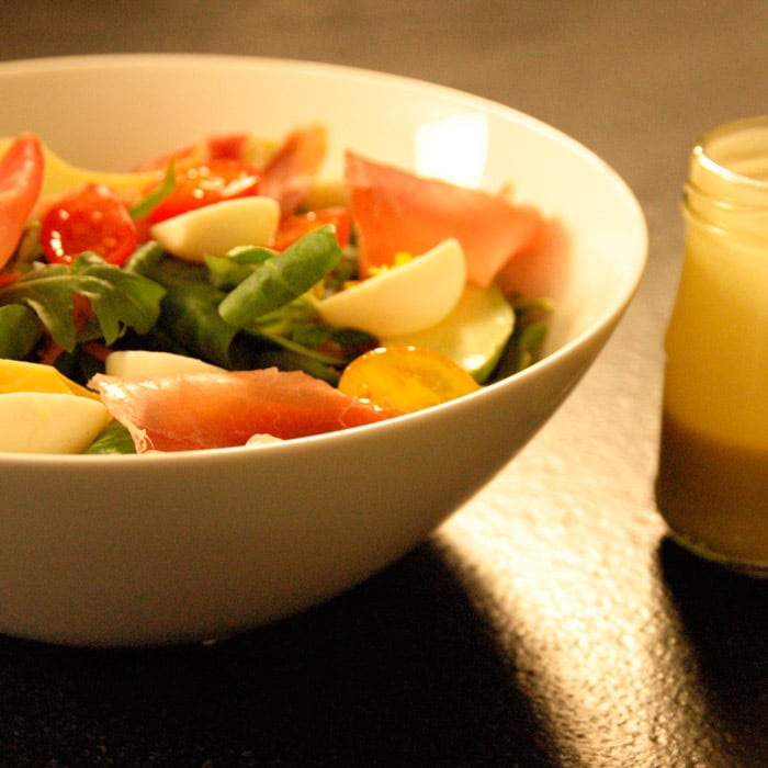 huiles et olives, salade composée