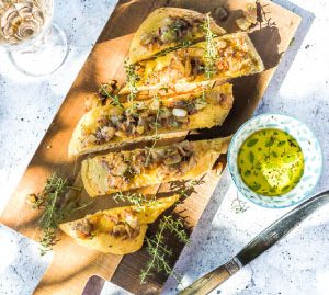 huiles et olives, recette focaccia anchois oignons thym tarte huile olive gout intense pique nique dejeuner