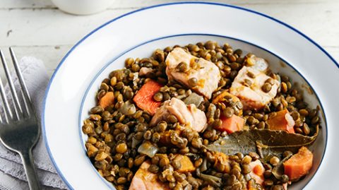 huiles et olives, potée de lentilles vertes du Puy au saumon