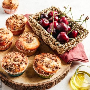 huiles et olives, recettes, muffins aux cerises, crumble aux amandes