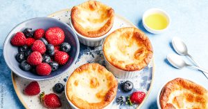 huiles et olives, recettes, gâteau soufflé au yaourt et aux fruits, à l'huile d'olive