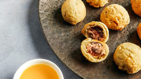 huiles et olives, recette de bouchées croustillantes saumon-olives