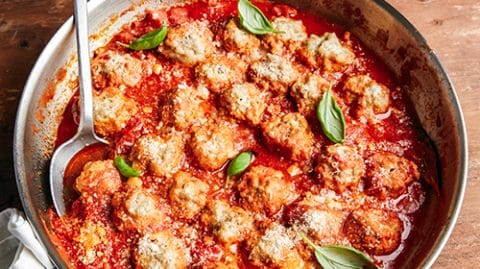 huiles et olives, recette de boulettes de veau à la sauce tomate