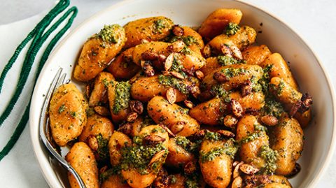 huiles et olives, recette de gnocchis de courge butternut avec une sauce verte, huile d'olive d'Aix-en-Provence AOP