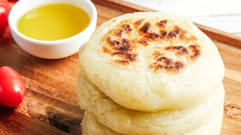 huiles et olives, recette potato buns au comté, herbes de provence, noix de muscade, huile d'olive de Haute-Provence AOP