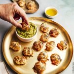 Recettes de gambas croustillantes au guacamole et huile d'olive