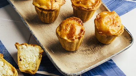 Recette de Petits pâtés nîmois à la brandade, huile d'olive goût maturé