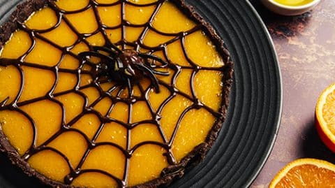 Recette de tarte à l'orange, pâte au cacao, ganache au chocolat, huile d'olive