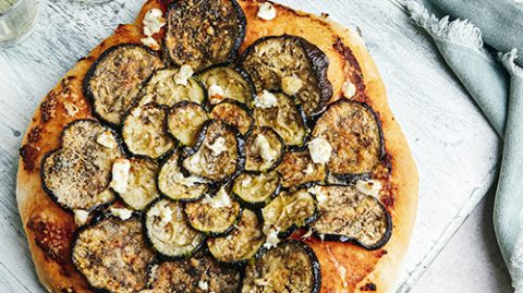 recette de pizza végétarienne rôtie, huile d'olive de Provence AOP